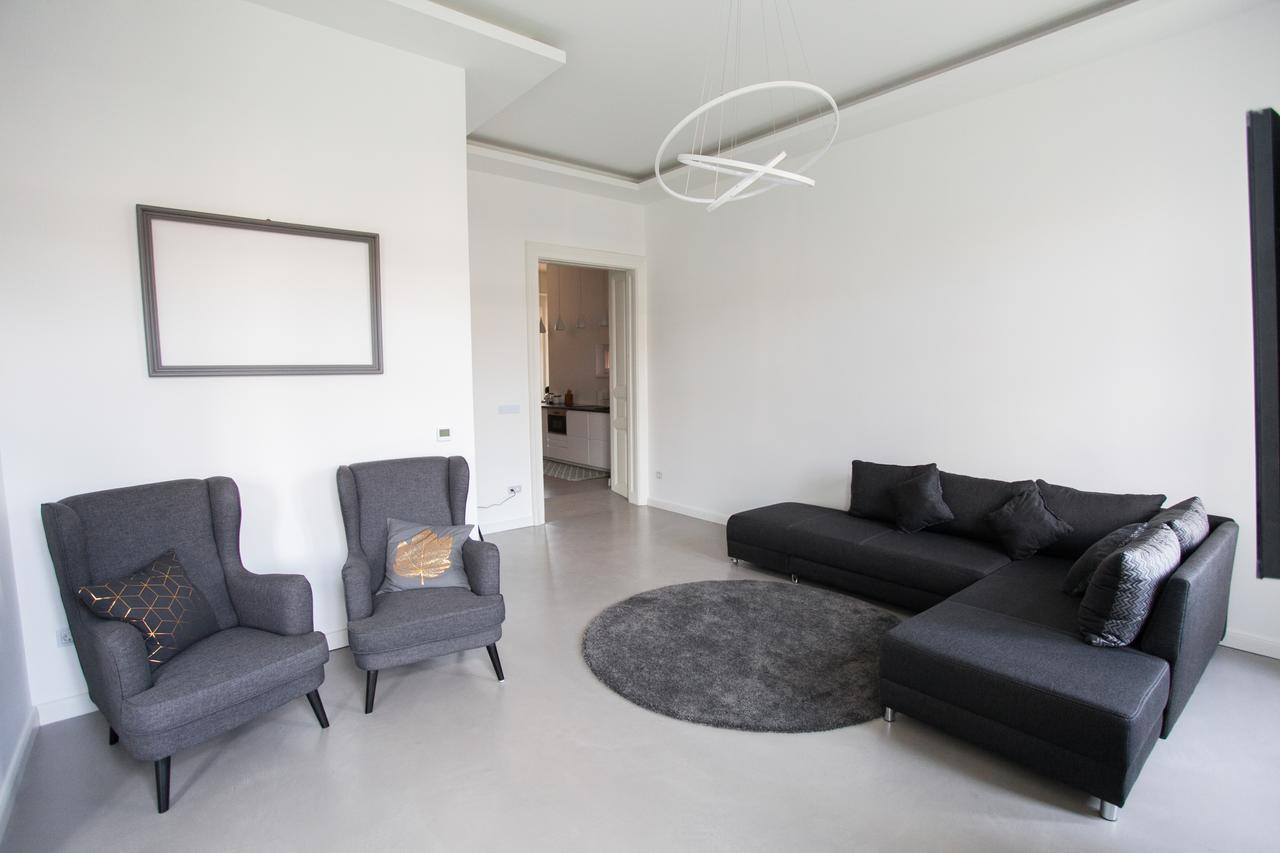 Grand Loft Design Apartment Budapest Bagian luar foto