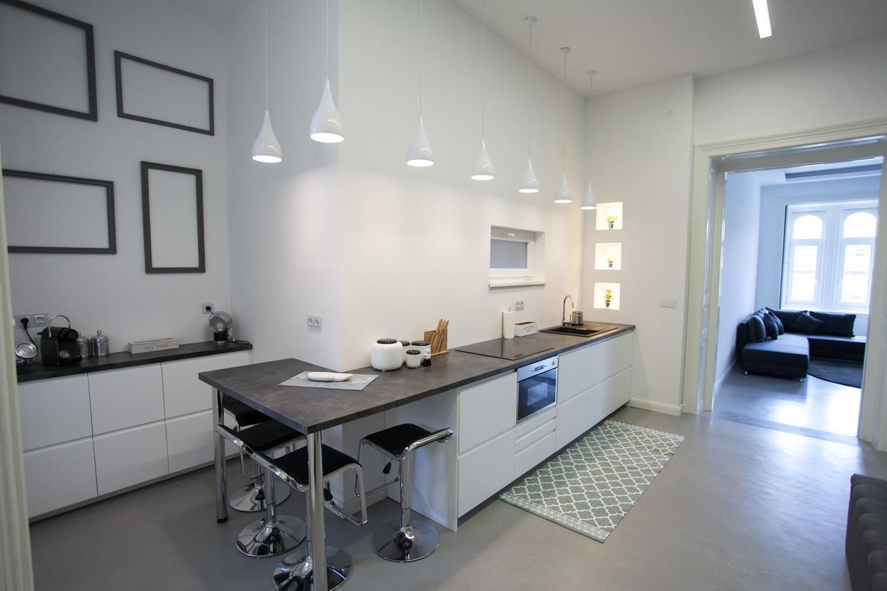 Grand Loft Design Apartment Budapest Bagian luar foto