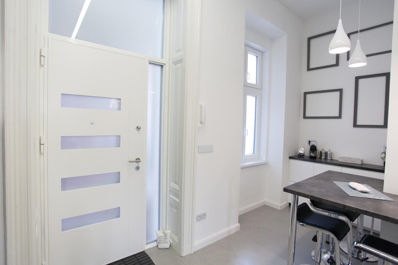 Grand Loft Design Apartment Budapest Bagian luar foto