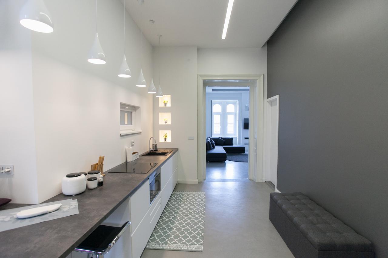 Grand Loft Design Apartment Budapest Bagian luar foto